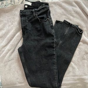 Ultra High Rise 90s Slim Straight Jean - Abercrombie & Fitch Size 2 Long